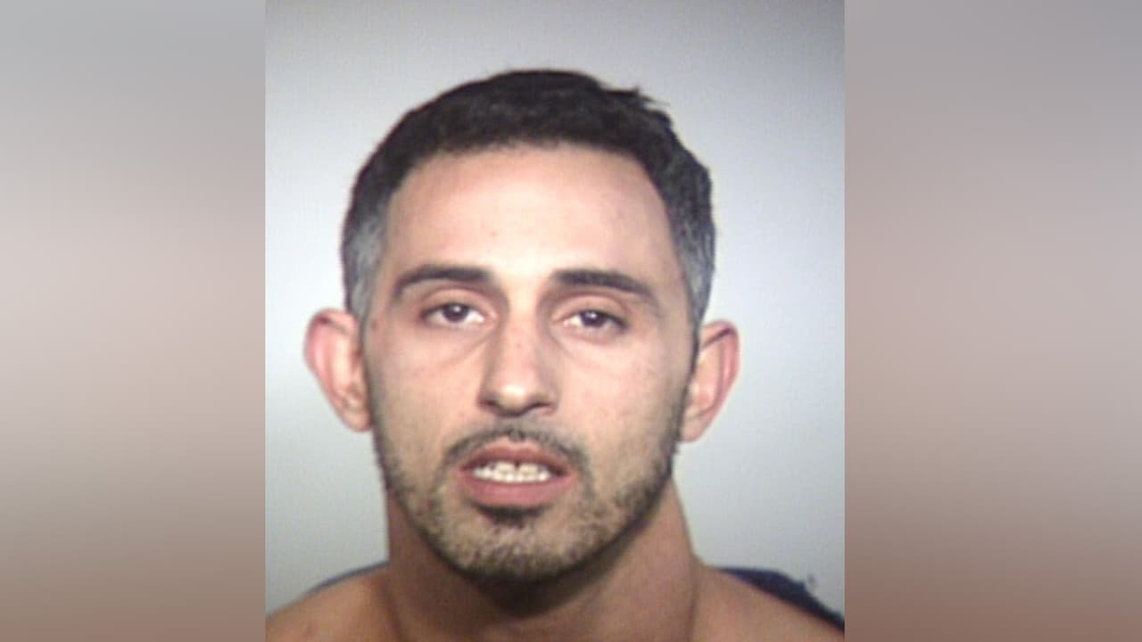 Investigan a extranjero que invadió vivienda en Arizona y fue encontrado con una bebé en sus brazos