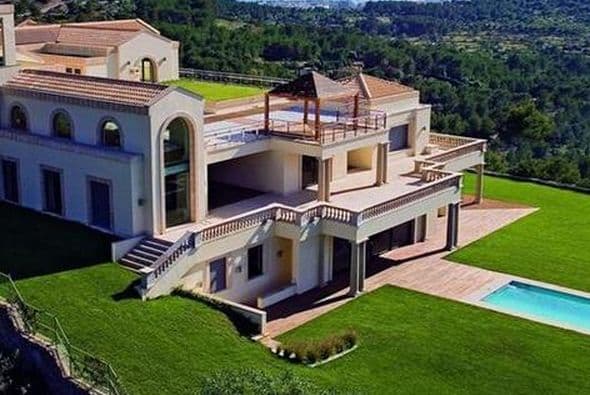 Pocos son los afortunados que pueden pagar una propiedad como estas. Se trata de lugares inmensos, lleno de confort, elegancia, distinción, clase y exclusividad. (Imagen tomada de Twitter)