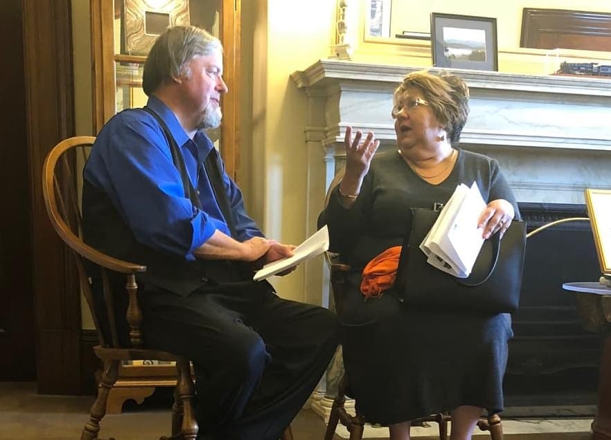 Senate staffer David Carle and Yriada Guanipa meeting in Washington. Carle worked for former Senator Paul Simon, who corresponded with Guanipa in prision.