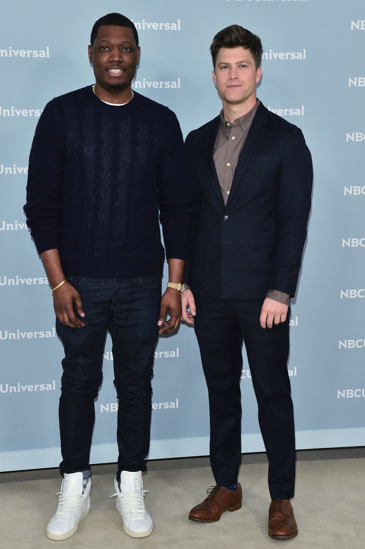 Es el escritor principal de 'Saturday Night Live', show con el que colabora desde 2005.