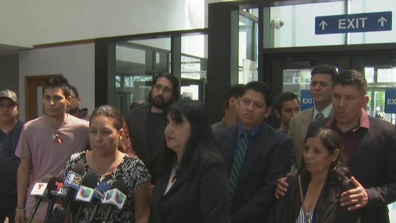 Autoridades especificaron que Marlen fue contactada por medio de redes sociales por Clarisa Figueroa y su hija, Desiree Figueroa. Ambas están presas acudas del asesinto de la joven y su bebé.