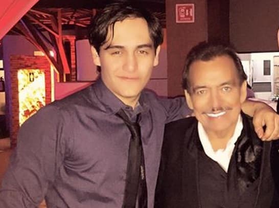 Maribel subió una foto se su hijo y Joan: "Un aplauso a la vida del amigo, el padre, el gran ser humano".