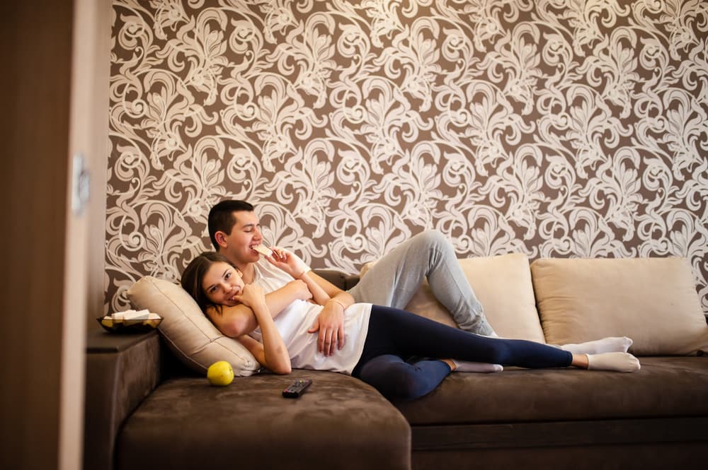 <b><u>Acuario en febrero 2017: Una etapa de cumpleaños inolvidable</u></b>
<br>Es tu mes de cumpleaños, que por cierto terminará el día 18 o 19 según el lugar donde vivas. Es el mejor de los tiempos, el mes del amor, el que marca un nuevo año de vida para todos los acuarianos ahora que cuentas con la energía directa de tu regente, Urano en el elemento fuego y la influencia de dos eclipses –de Luna el 11 y de Sol el 26- dentro de tu paisaje astral. Febrero se conoce como el mes del amor y en tu caso lo comprobarás pues habrá un “antes y un después”, muy intenso, dentro de tu realidad.
<br>