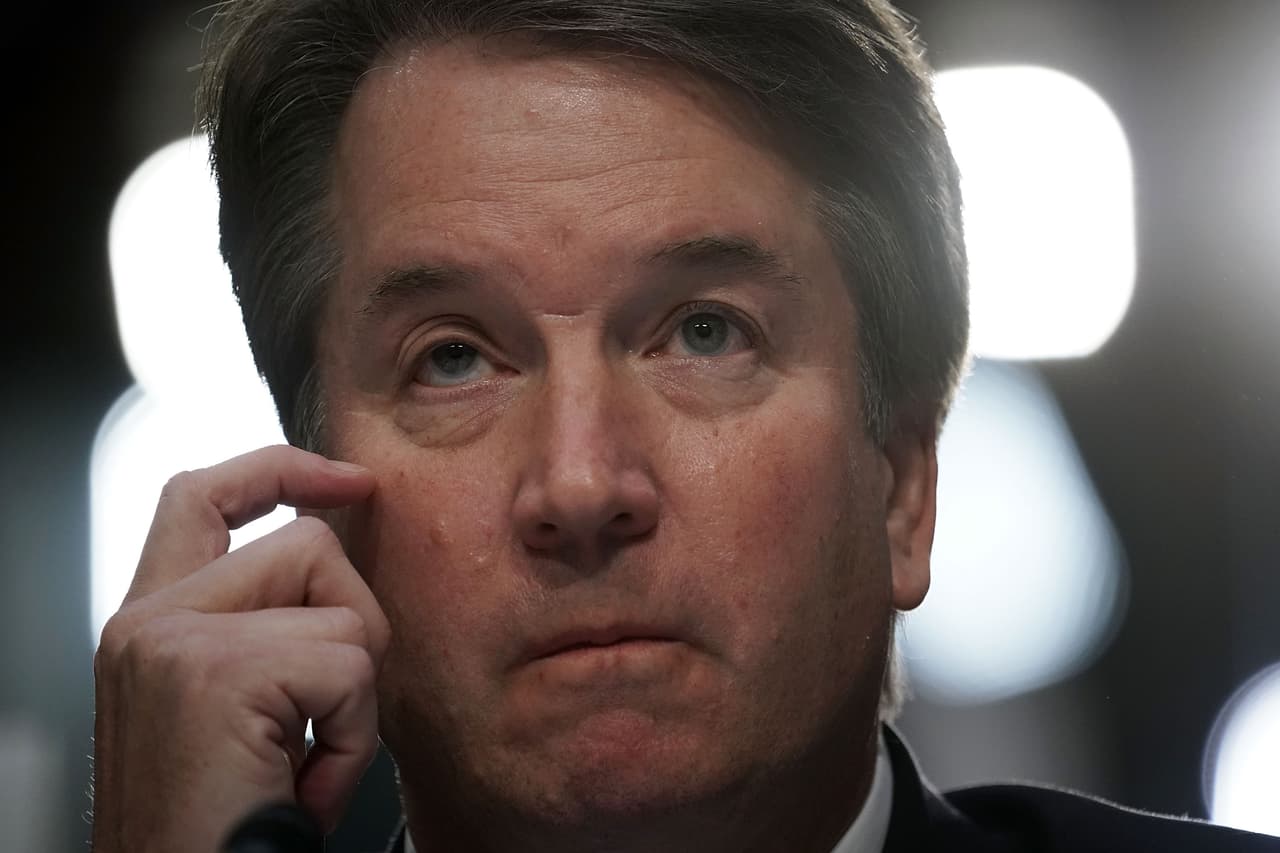 Habla públicamente la mujer que acusa a Brett Kavanaugh de conducta sexual inapropiada y da detalles gráficos 