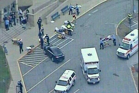 Unas veinte personas resultaron heridas, al menos cuatro de ellas de gravedad, debido al ataque de un individuo armado con dos cuchillos en la escuela secundaria Franklin, en Pensilvania, informaron las autoridades. Foto tomada de Twitter.