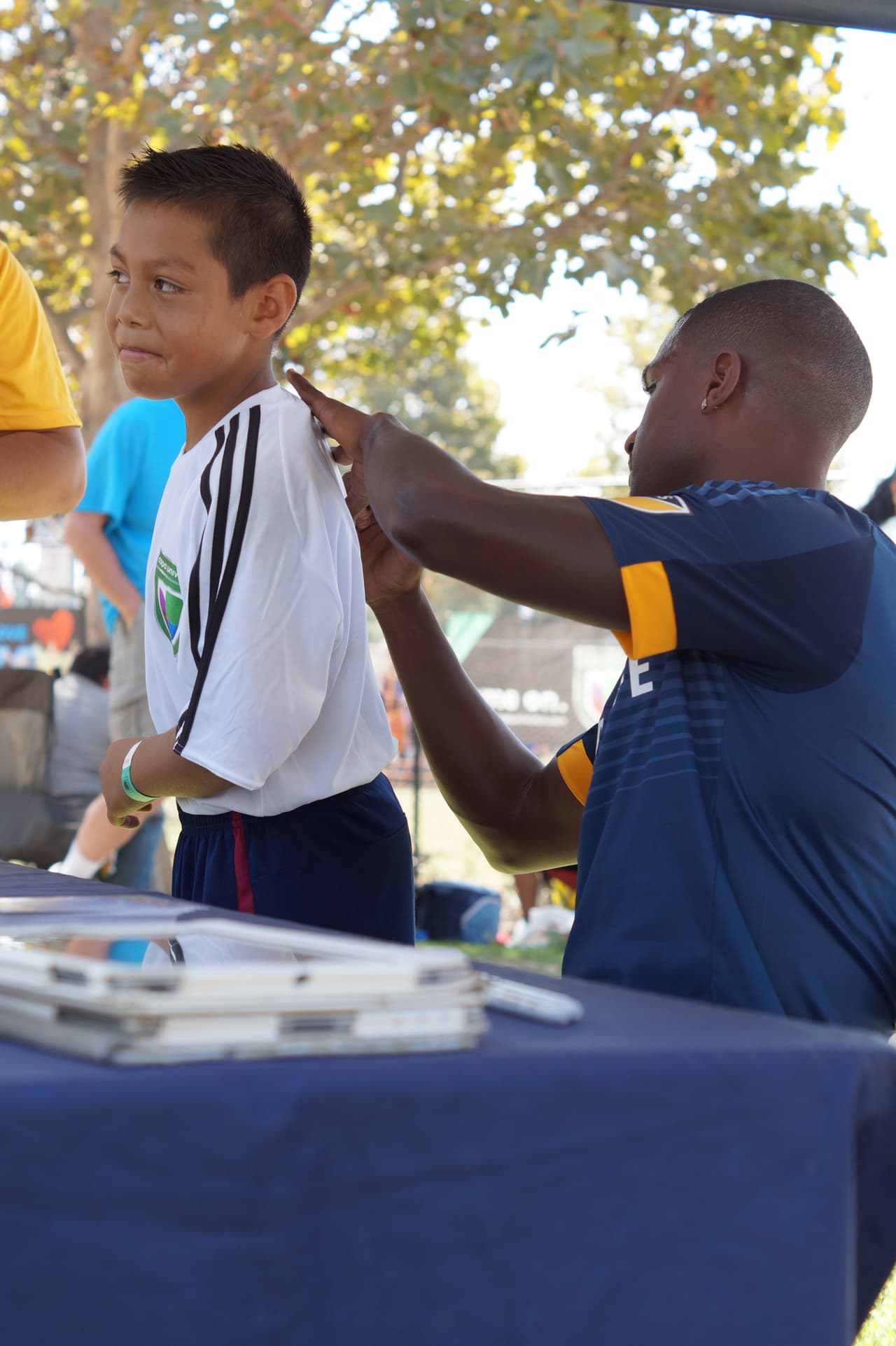 Edson Buddle, delantero del LA Galaxy, deleitó a sus fans en Copa Univision.