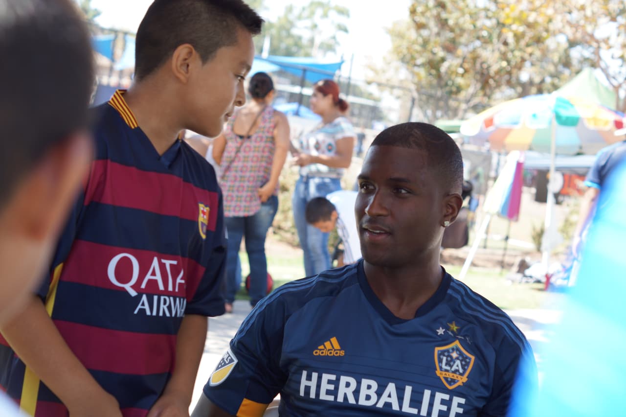 Edson Buddle, delantero del LA Galaxy, deleitó a sus fans en Copa Univision.