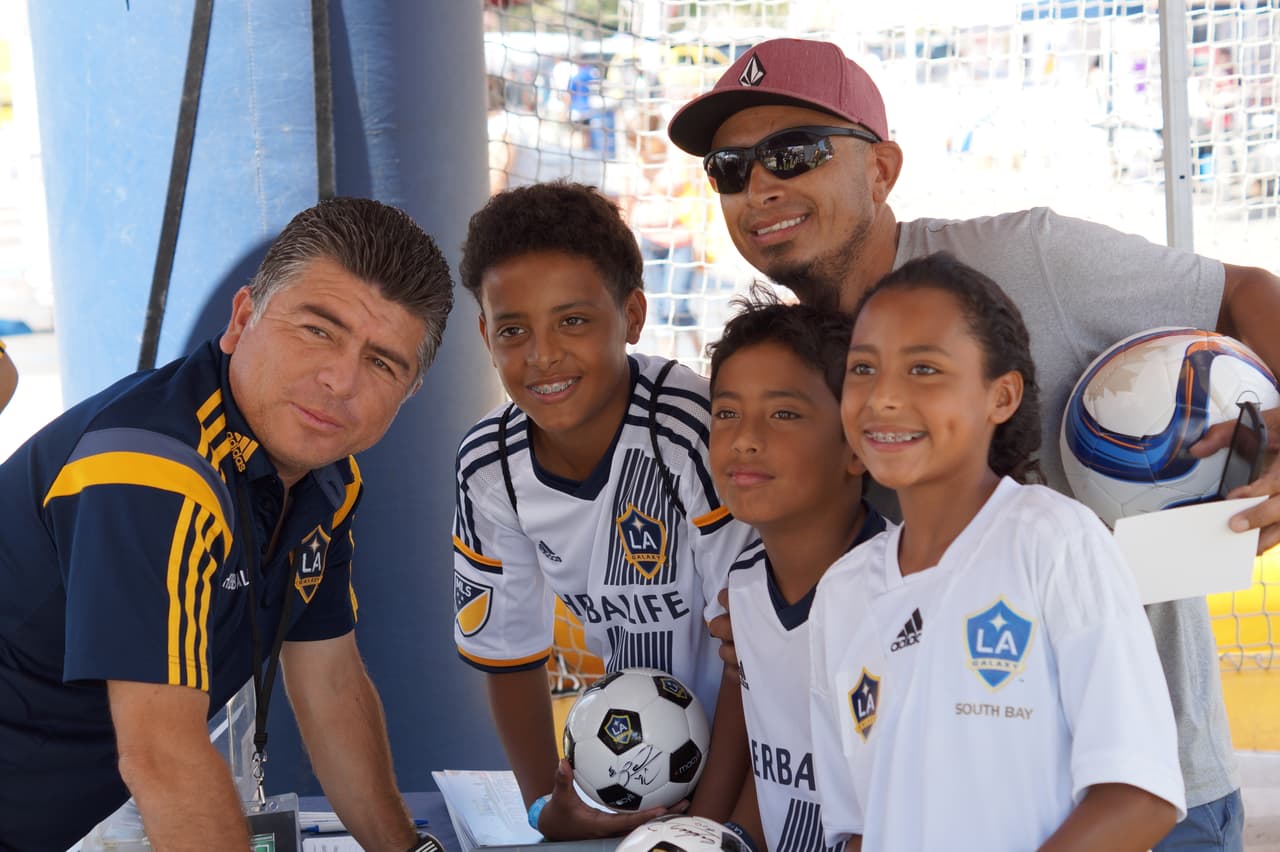 Mauricio Cienfuegos, astro y leyenda de la selección salvadoreña, dijo presente en Copa Univision Los Angeles.