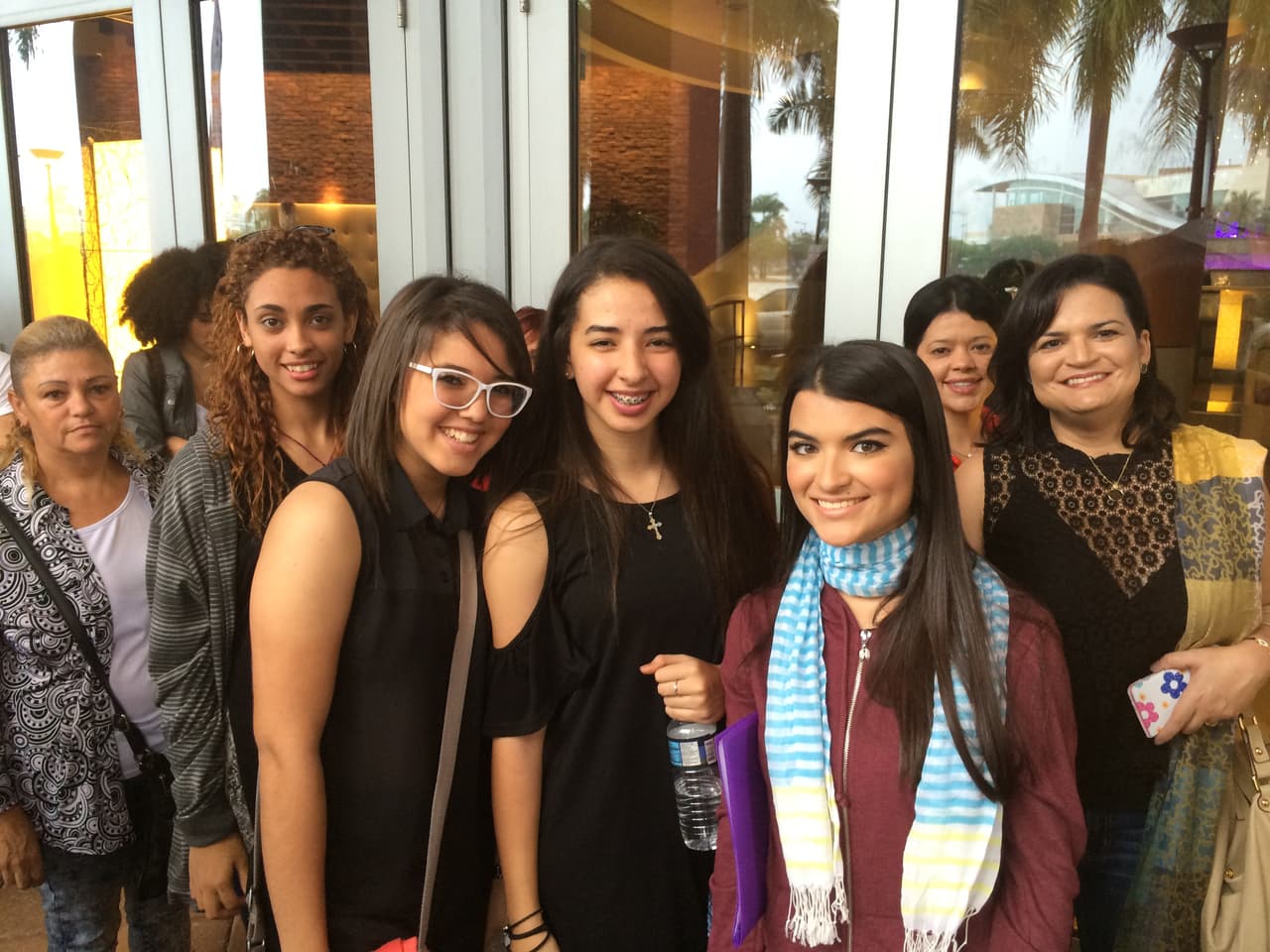 Las audiciones de La Banda comenzaron viento en popa en Puerto Rico. Cientos de chicos y chicas llegaron desde muy temprano a probar su suerte. Ni la lluvia impidió que hicieran largas filas.