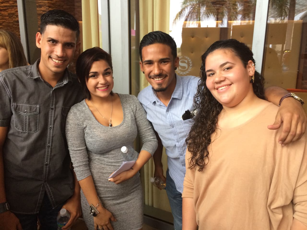 Las audiciones de La Banda comenzaron viento en popa en Puerto Rico. Cientos de chicos y chicas llegaron desde muy temprano a probar su suerte. Ni la lluvia impidió que hicieran largas filas.