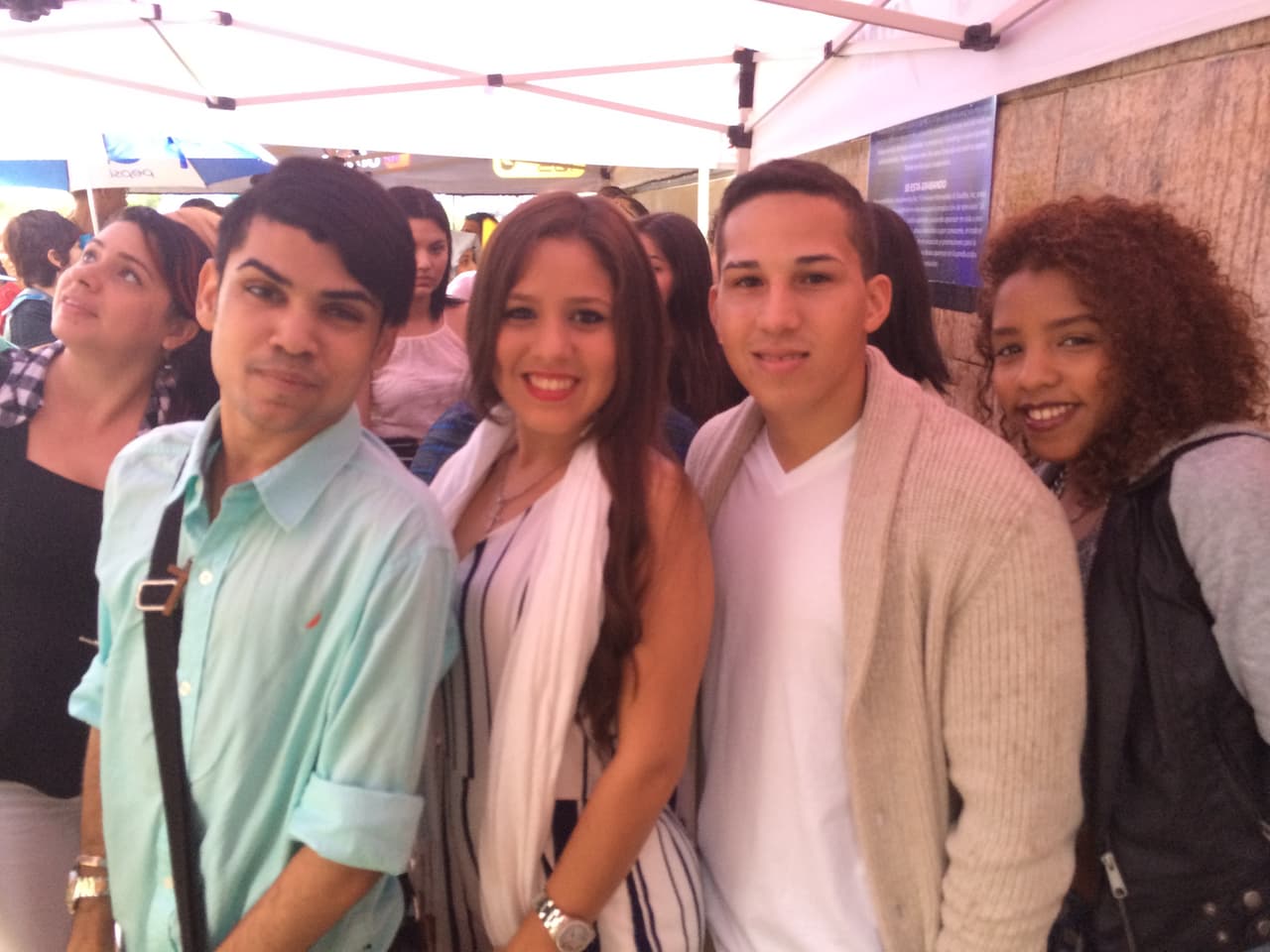 Las audiciones de La Banda comenzaron viento en popa en Puerto Rico. Cientos de chicos y chicas llegaron desde muy temprano a probar su suerte. Ni la lluvia impidió que hicieran largas filas.
