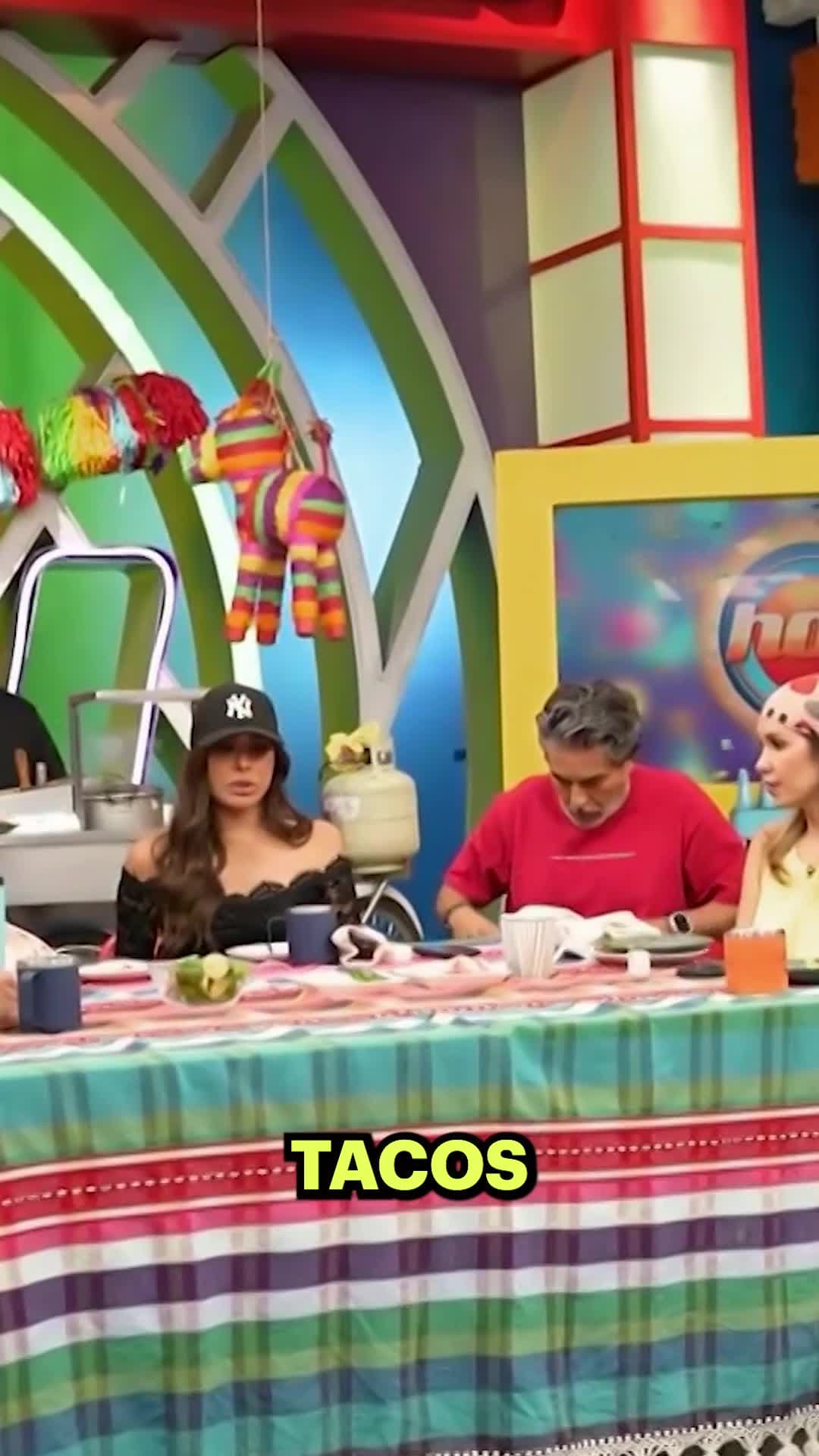 Le sala el taco a Raúl Araiza