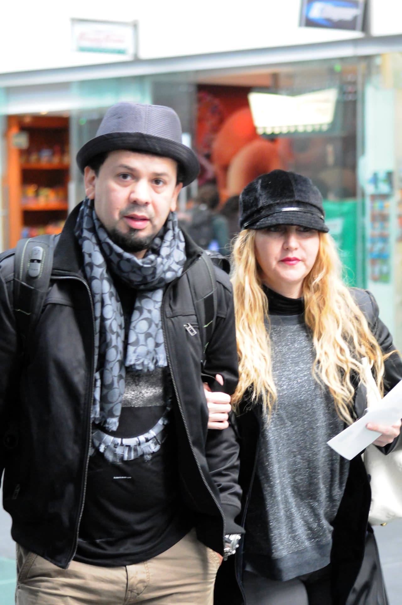 "Ya verla que estaba retomando su vida sentimental, ver que mi hija iba a compartir con otra persona, fueron cosas que realmente me llamaron la atención, cosas que no podía pasar pero que lo manejamos lo mejor posible", declaró Arturo a 'Ventaneando'.