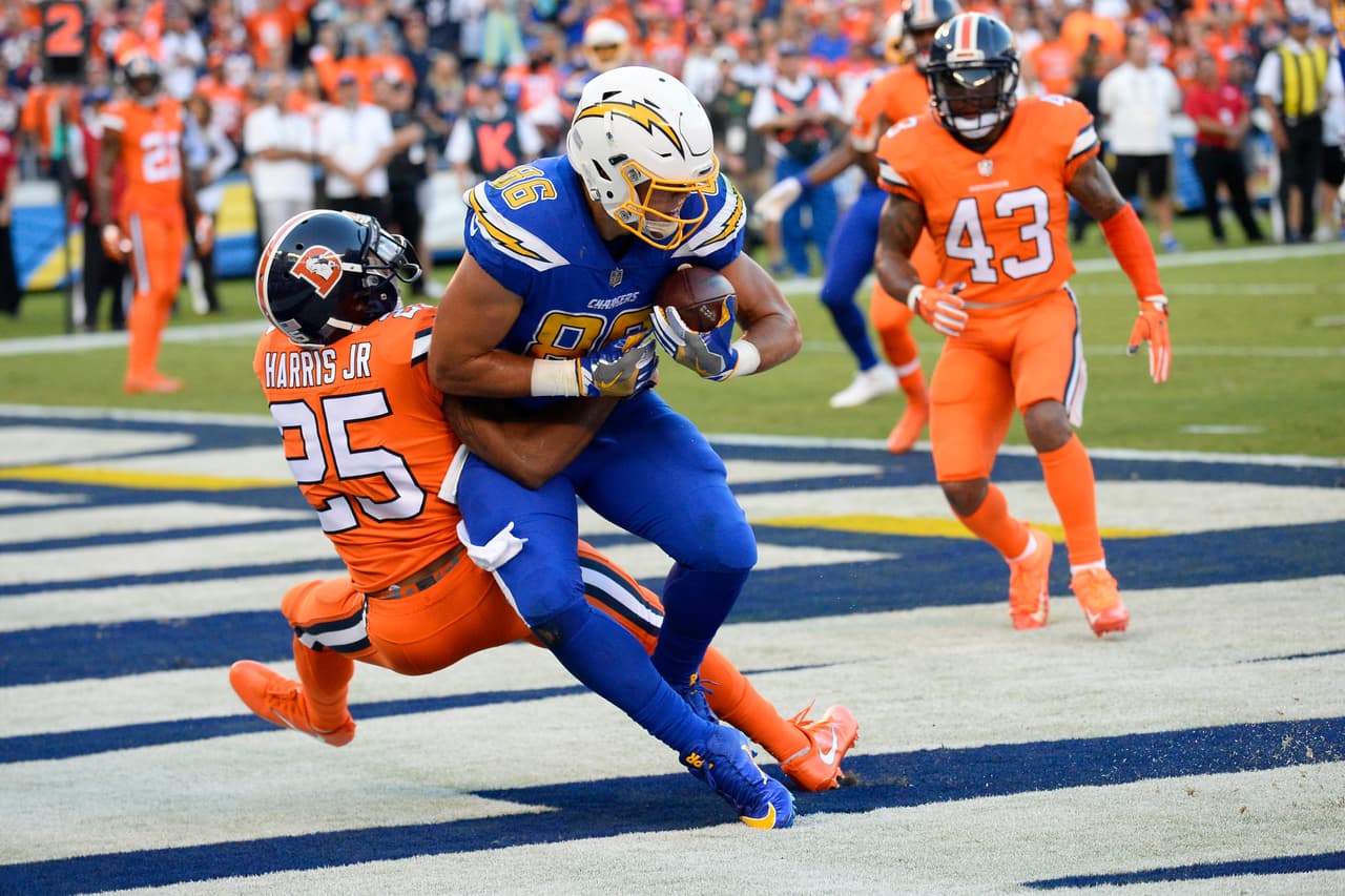 San Diego hizo lo justo para controlar a la ofensiva de Denver que no pudo contener los goles de campo de Josh Lambo y Philip Rivers y compañía lograron su segunda victoria en el Qualcomm Stadium.