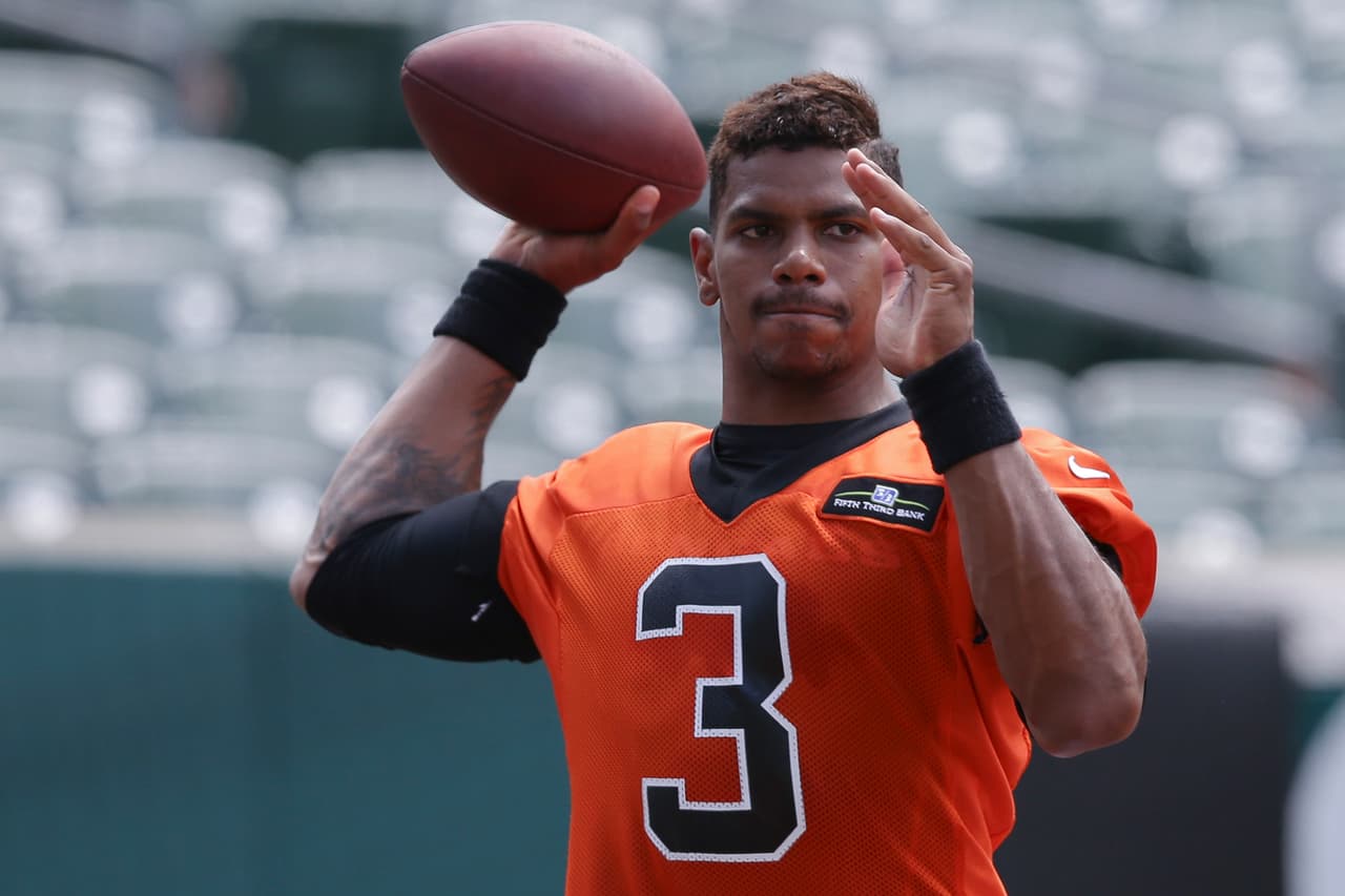 Los Browns reclamaron de la lista de waivers al ahora receptor Terrelle Pryor
