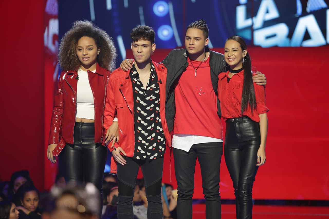 Todos juntos interpretaron el tema ‘Rival’ de Romeo Santos Ft Mario Domm.