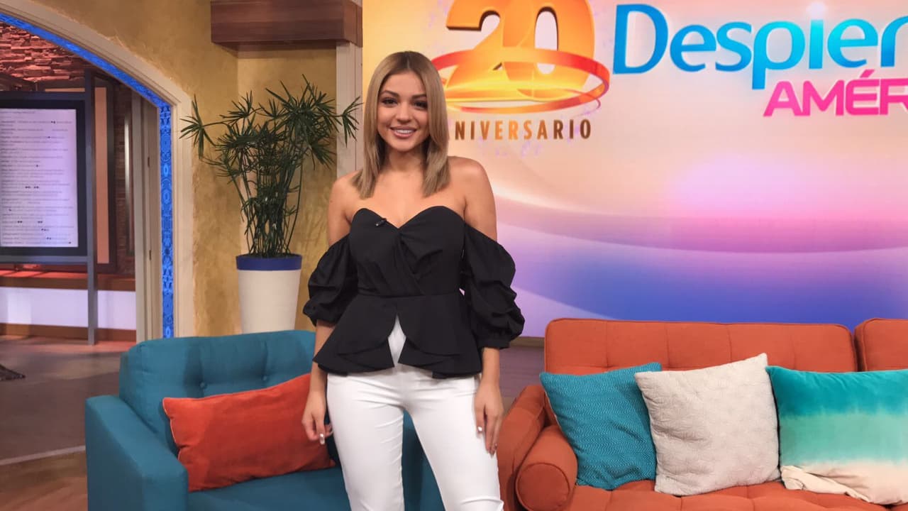 Josephine Ochoa eligió Despierta América para presentar a la mujer de su vida.