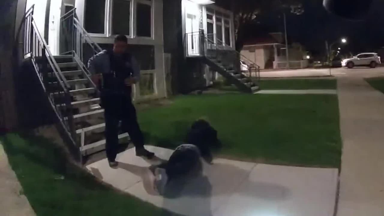 <b><a href="https://www.univision.com/local/chicago-wgbo/video-muerte-de-anthony-alvarez-baleado-la-policia-chicago-en-portage-park">COPA divulgó este miércoles los videos y el material visual </a></b>e ntorno a la muerte de Anthony Álvarez, quien falleció tras un incidente que involucró a miembros de la policía el 31 de marzo.