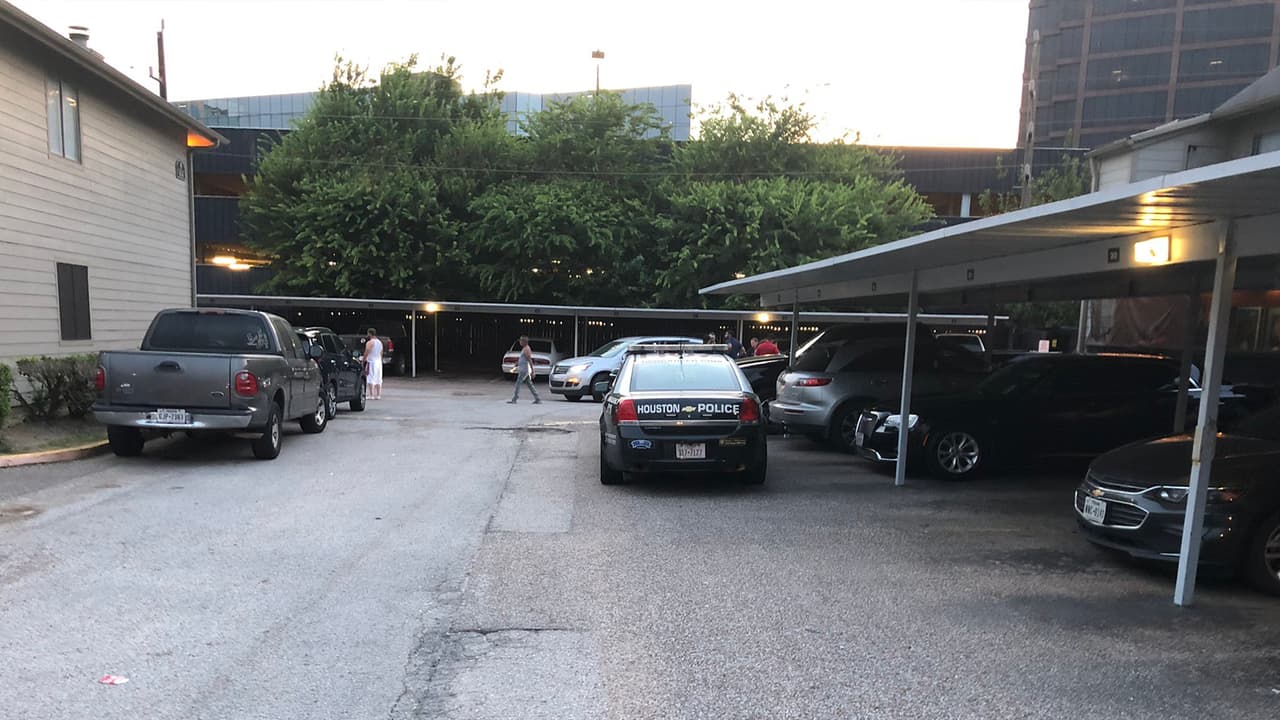 Policía recupera un vehículo que había sido robado con un bebé de 7 meses adentro