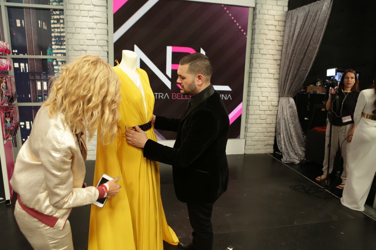 Las chicas siempre encuentran divertidas maneras de matar los nervios antes de subir al escenario. No les pierdas pie ni pisada y súmate al backstage de #NBL VIP.