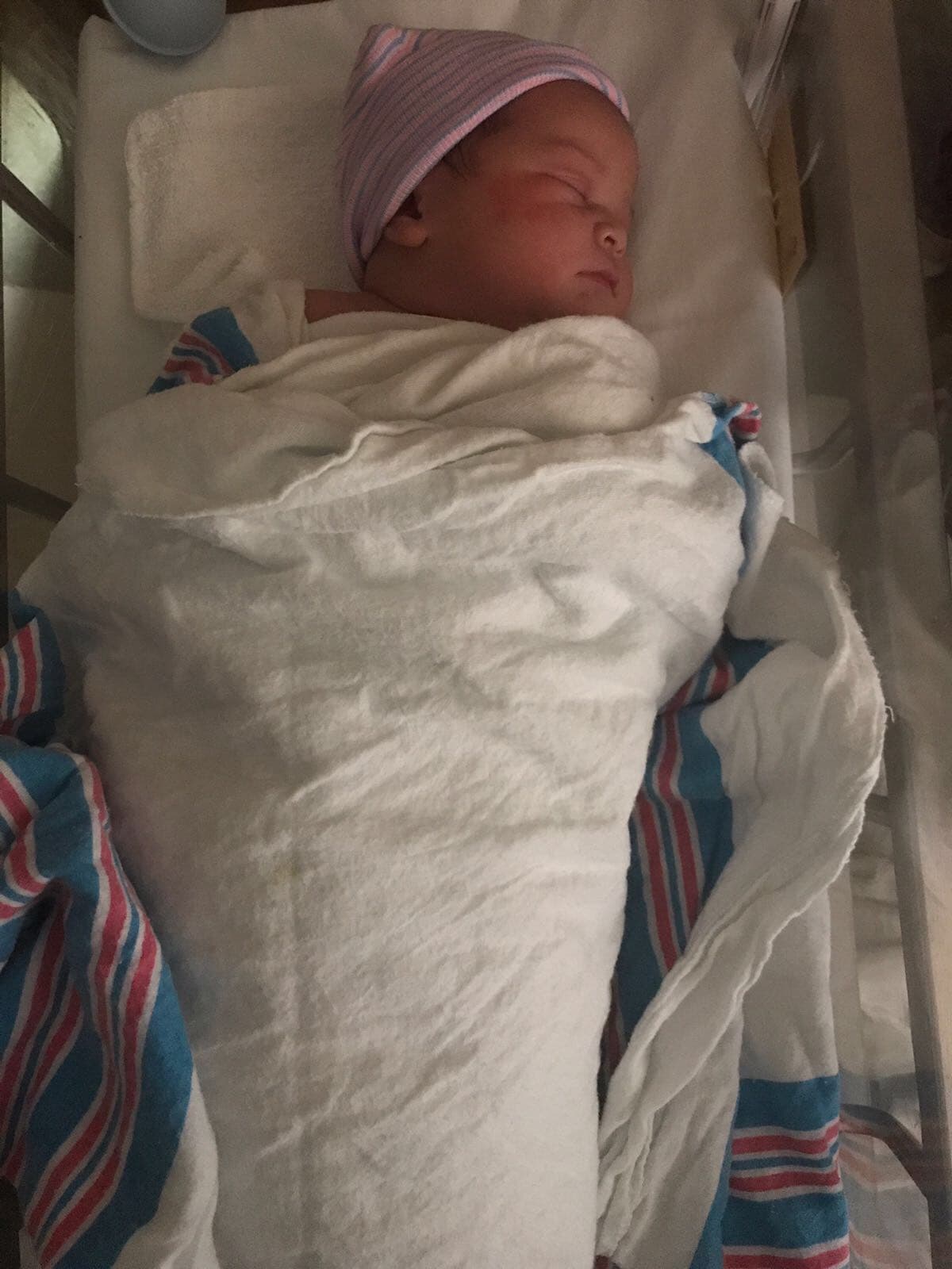 Silvana es una bebé adorable y el chef quiso compartir sus primeras fotos con su familia de Despierta América.