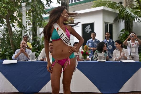 La virreina, Joselín Rincón, representante del barrio El Socorro, y las otras participantes en la edición 2010 del "Reinado de la Independencia", también podrán desarrollar el proyecto social que presentaron al momento de inscribirse como candidatas, si así lo desean, según los organizadores.