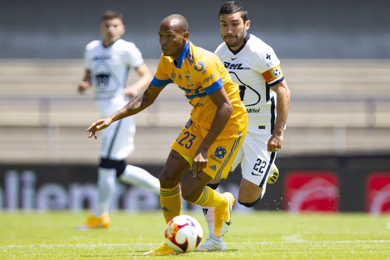 Los Tigres de la UANL y los Pumas de la UNAM no se hacen daño durante la Jornada 15 de la Liga MX. Durante el encuentro que se llevo a cabo en el Olímpico Universitario, el VAR fue el protagonista del partido, pues anuló goles para ambas escuadras y reparten puntos.