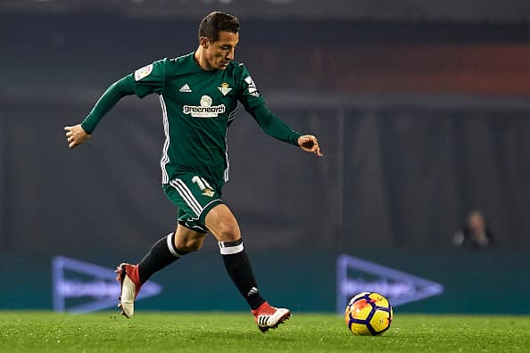 Con Guardado de titular, el Betis sufrió para ganar en Riazor