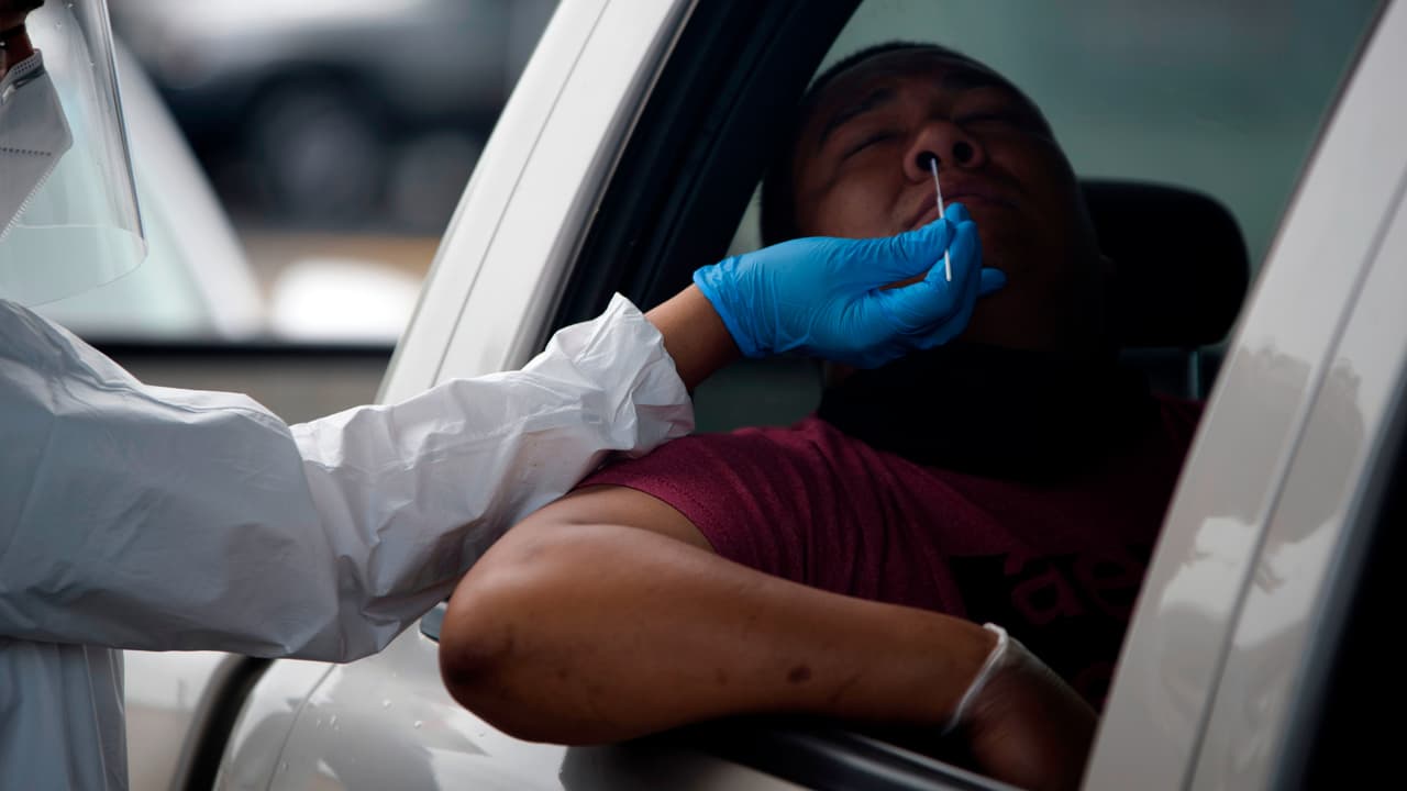 El consulado está ubicado en la cuadra 4506 de la calle Caroline. Solo necesitas tu identificación y los resultados se entregarán en 72 horas.