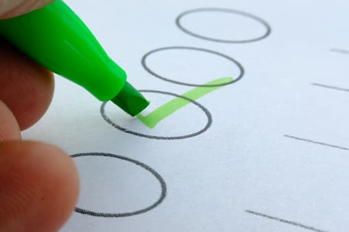 Cómo reportar fraude de elecciones en Chicago y suburbios 