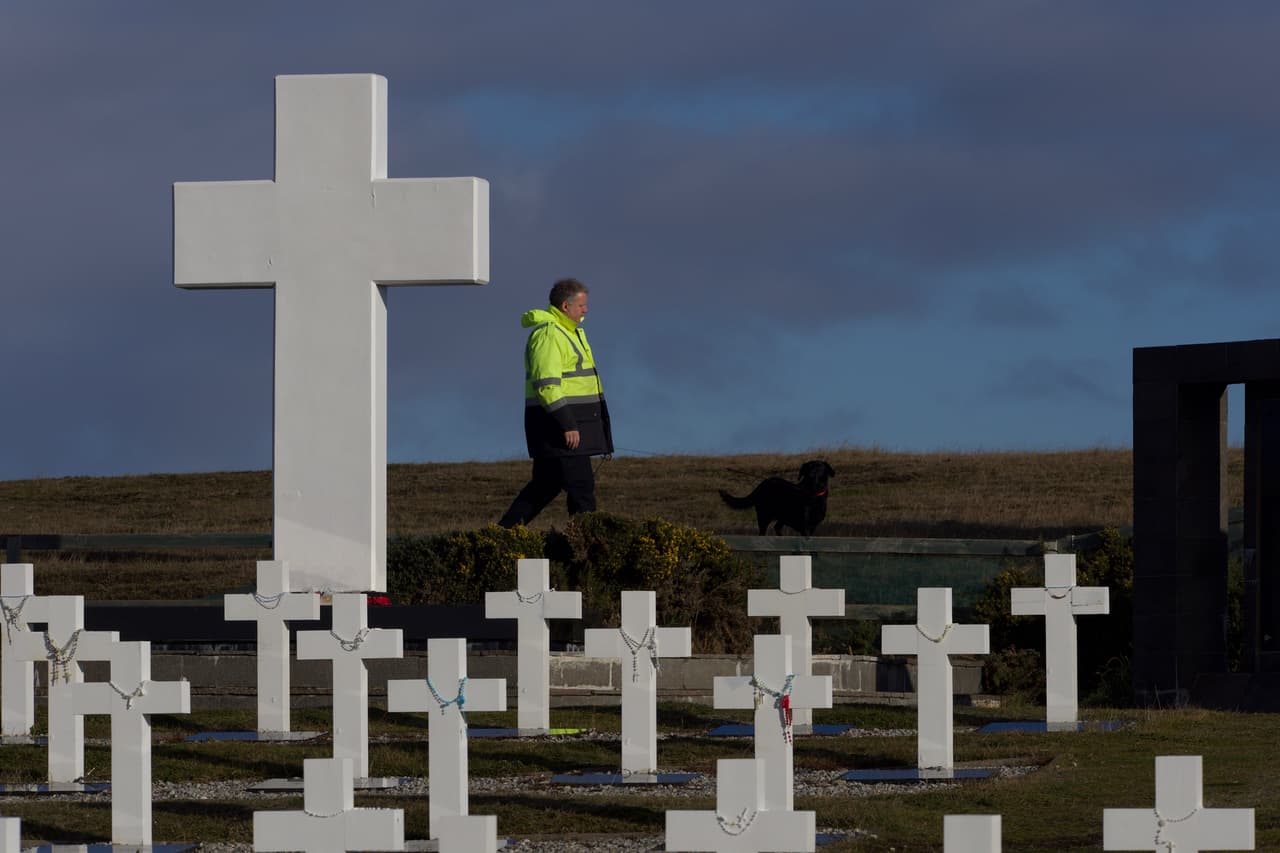 En diciembre de 2017, se le entregó los datos recabados al gobierno argentino."Nos alegra saber que será posible devolver la identidad a muchos de los soldados no identificados y con ello brindar respuestas a una gran parte de las familias que esperan hace más de treinta años", afirmó el director de Actividades Operacionales del CICR, Dominik Stillhart.