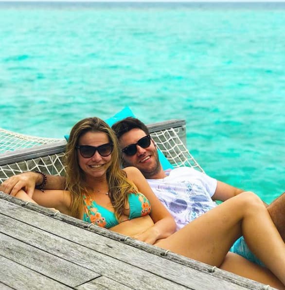 Después del enlace nupcial, la pareja se fue a disfrutar de su luna de miel. Su primera parada fue en Las Maldivas.