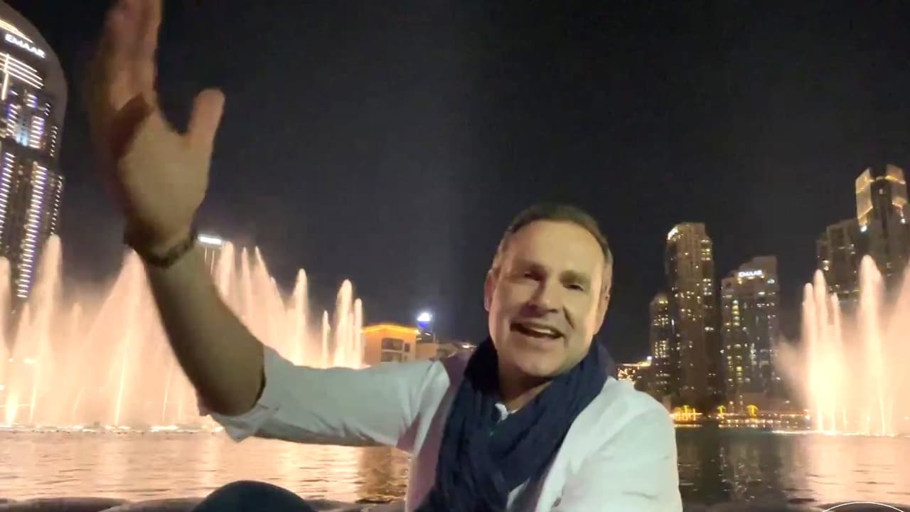 Alan Tacher fue testigo del espectáculo de la fuente danzante más grande del mundo en Dubai
