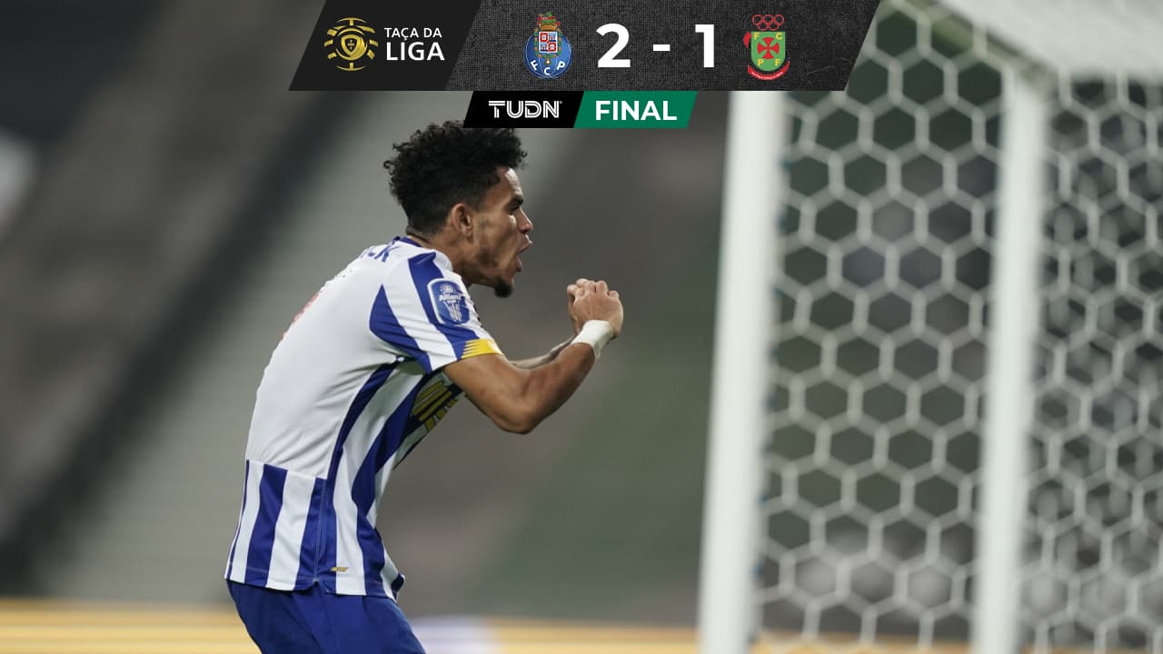 La magia de Tecatito apareció y Porto avanzó en Copa de la Liga