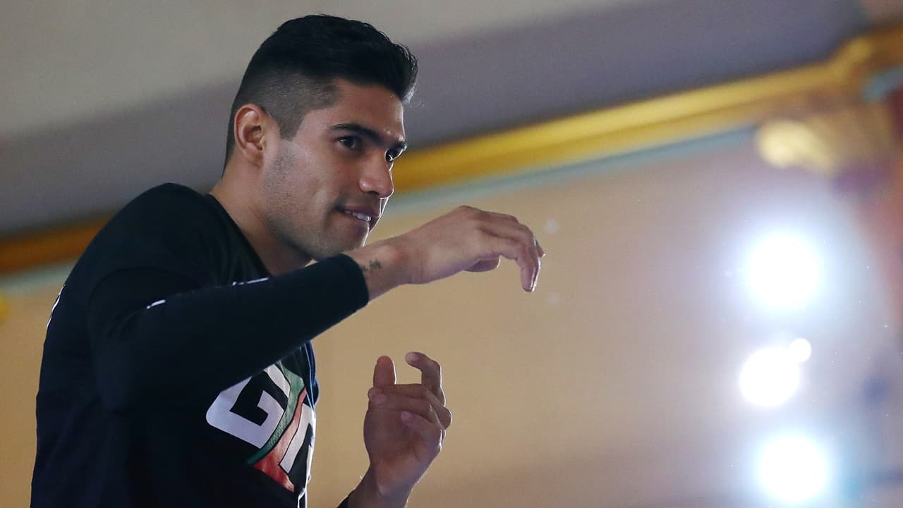'Zurdo' Ramírez promete vengar a 'Canelo' Álvarez frente a Dmitry Bivol