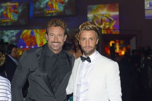 Este par de bombones lucieron guapísimos en la ceremonia.