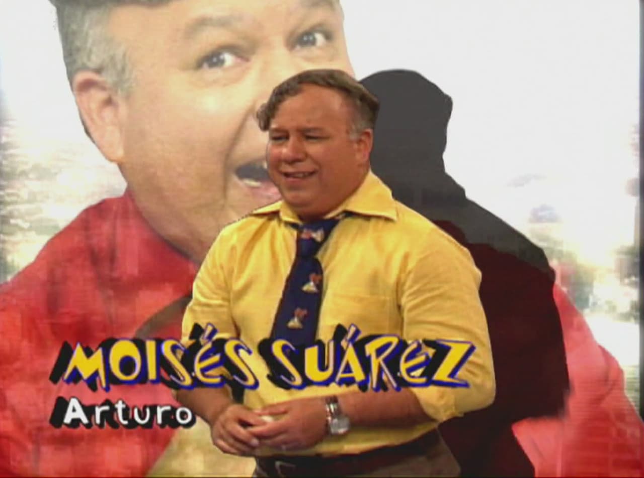 Arturo es un esposo mandilón que siempre quiere lo mejor para su familia, aunque siempre es incomprendido.