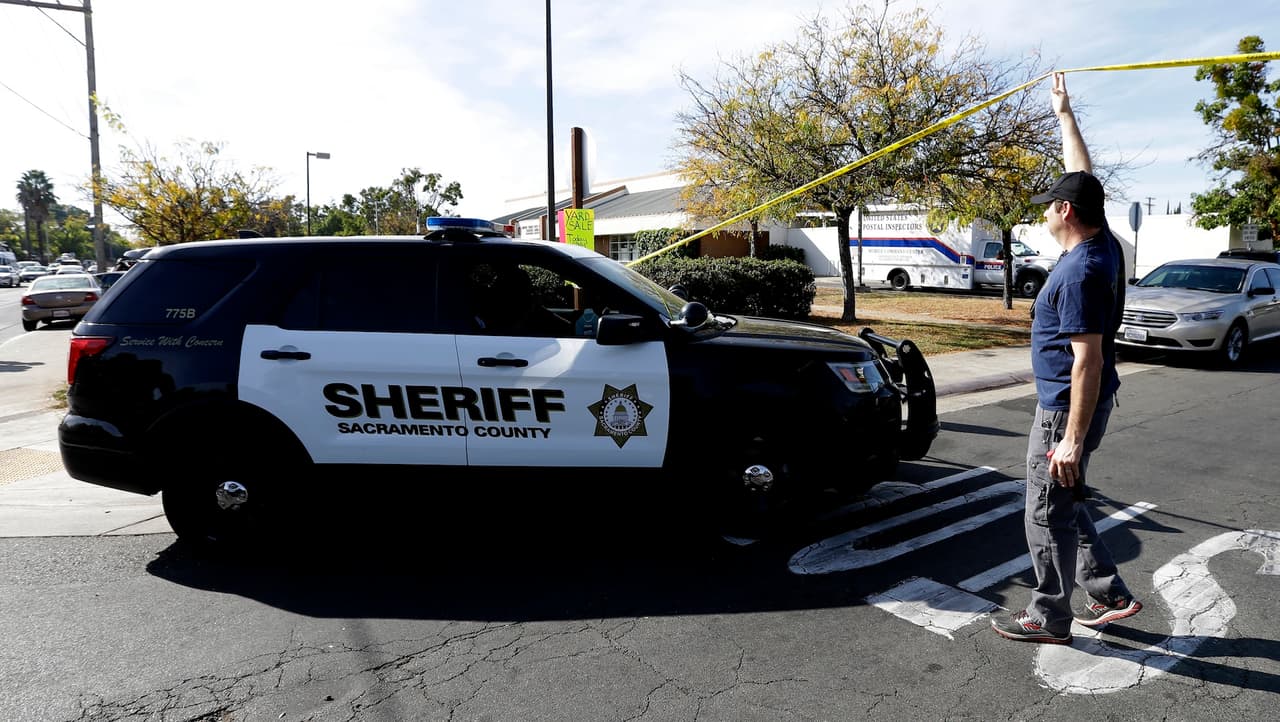 Investigan la muerte sospechosa de dos hombres hallados en una casa en Sacramento