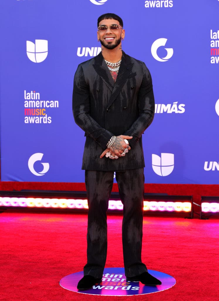 Durante el pasado fin de semana, Anuel volvió a explotar en medio de los señalamientos que apuntan a que estuvo detrás de que Tekashi no pudiera estar en Puerto Rico. 
<br>