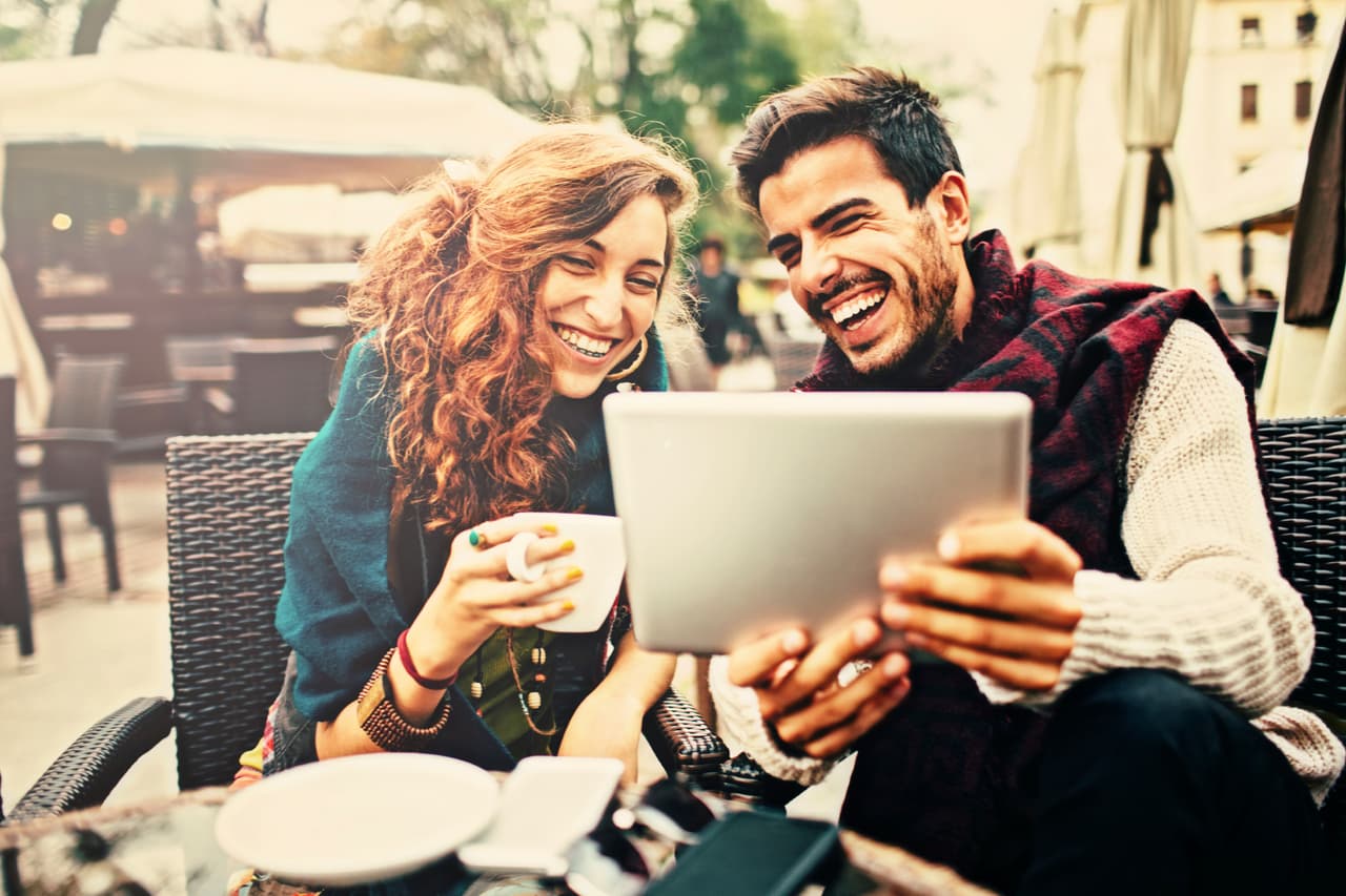 “Las mujeres prefiere hombres altos porque son percibidos como más fuertes, y naturalmente ellas son más felices si tienen lo que les gusta. Pero al igual que con otros objetos deseados, el placer se disipa”, afirmó Kitae Sohn, encargado de dicho estudio.