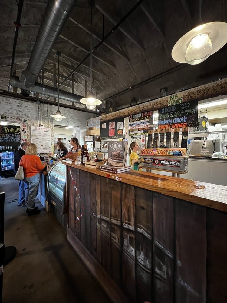 Encuentra más destinos e información local, 
<a href="https://www.univision.com/local/north-carolina-wuvc/localisimo"><b>aquí</b></a>.