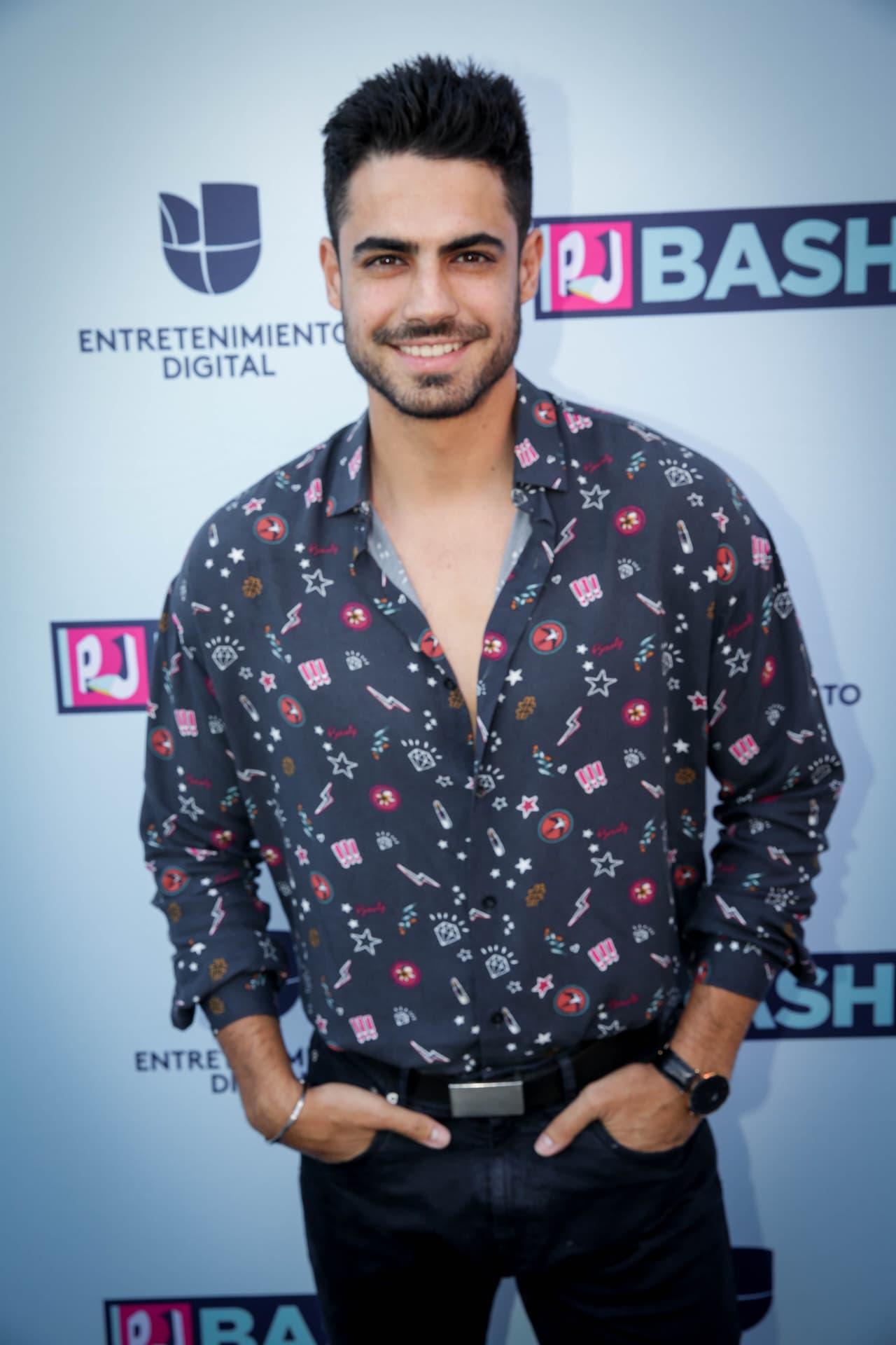 Roberto Hernández, reportero de 'El Gordo y la Flaca', llegó regalando sonrisas.