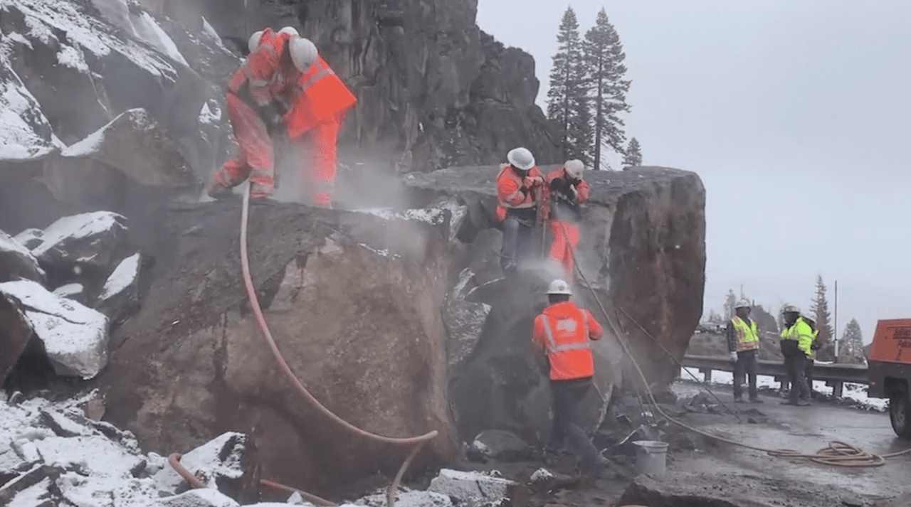 Estos trabajos se realizaron en la autopista 50 en Echo Summit en el área de El Dorado en la zona de la Sierra Nevada.