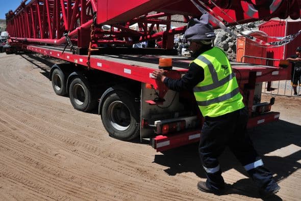 Añadió que el día de ayer se realizó un ensayo de toda la operación de rescate de los trabajadores que permanecen atrapados.