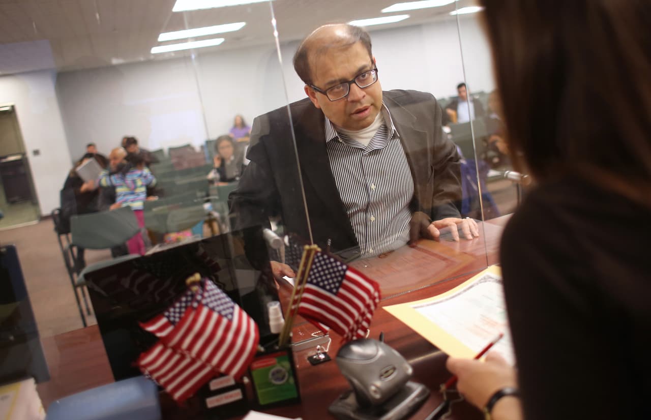 “Hablemos de Inmigración”: Este miércoles, errores migratorios que jamás debes cometer