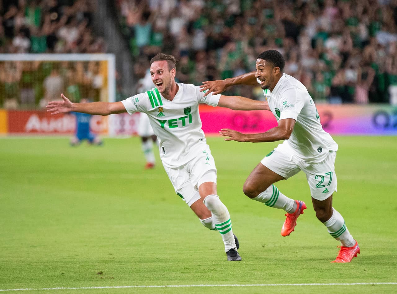 Uno de los goles del cuadro texano fue obra de Orrin McKinze Gaines II.
<br>