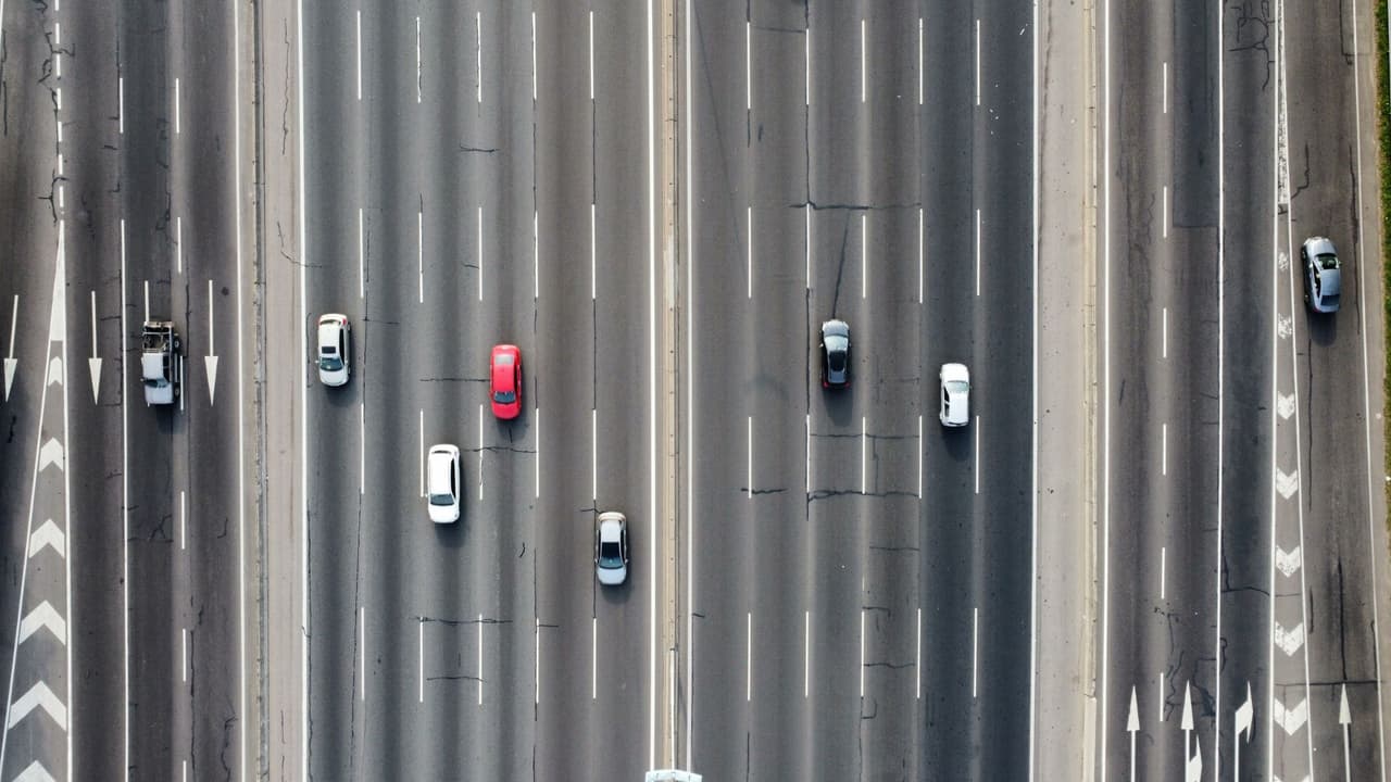 Identifican 13 calles y avenidas peligrosas en Austin; presentan un plan para mejorarlas