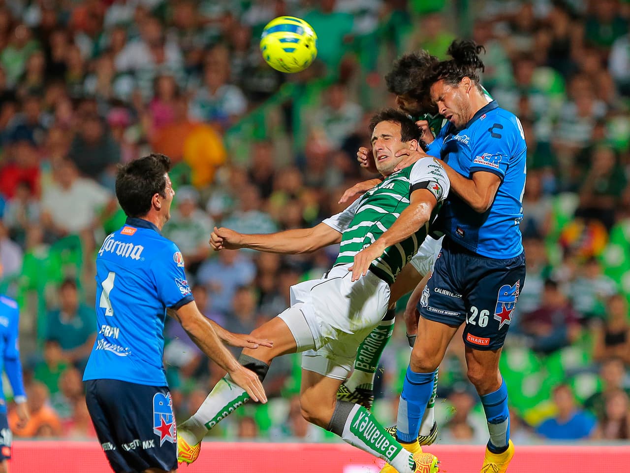 Puebla recibe a Santos en la fecha 8 del Apertura 2015.