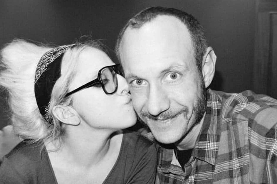 ¡Muak! ¿Hubo algo más que una amistad?