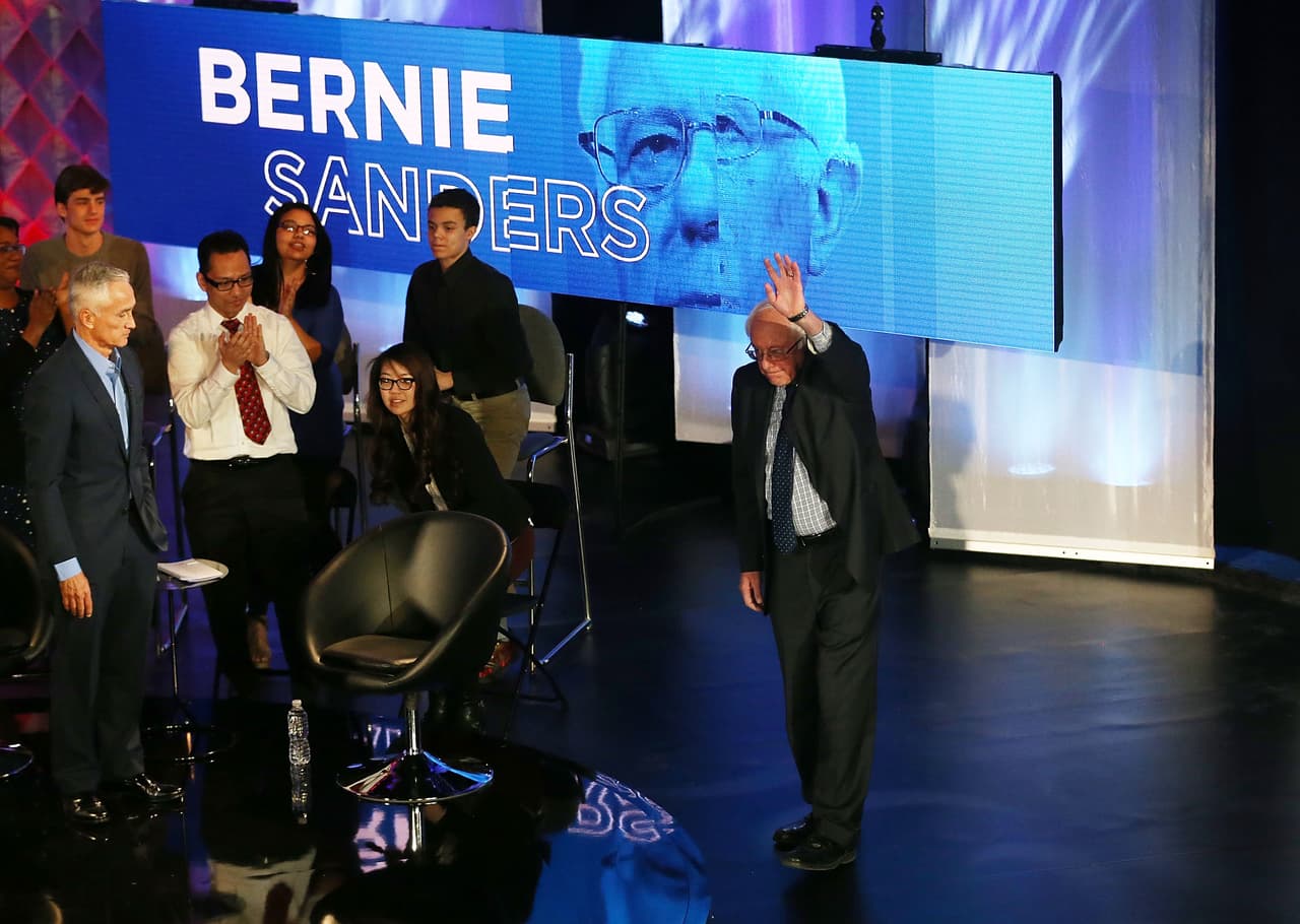 Precandidatos demócratas expusieron sus ideas en el Brown y Black Foro Presidencial